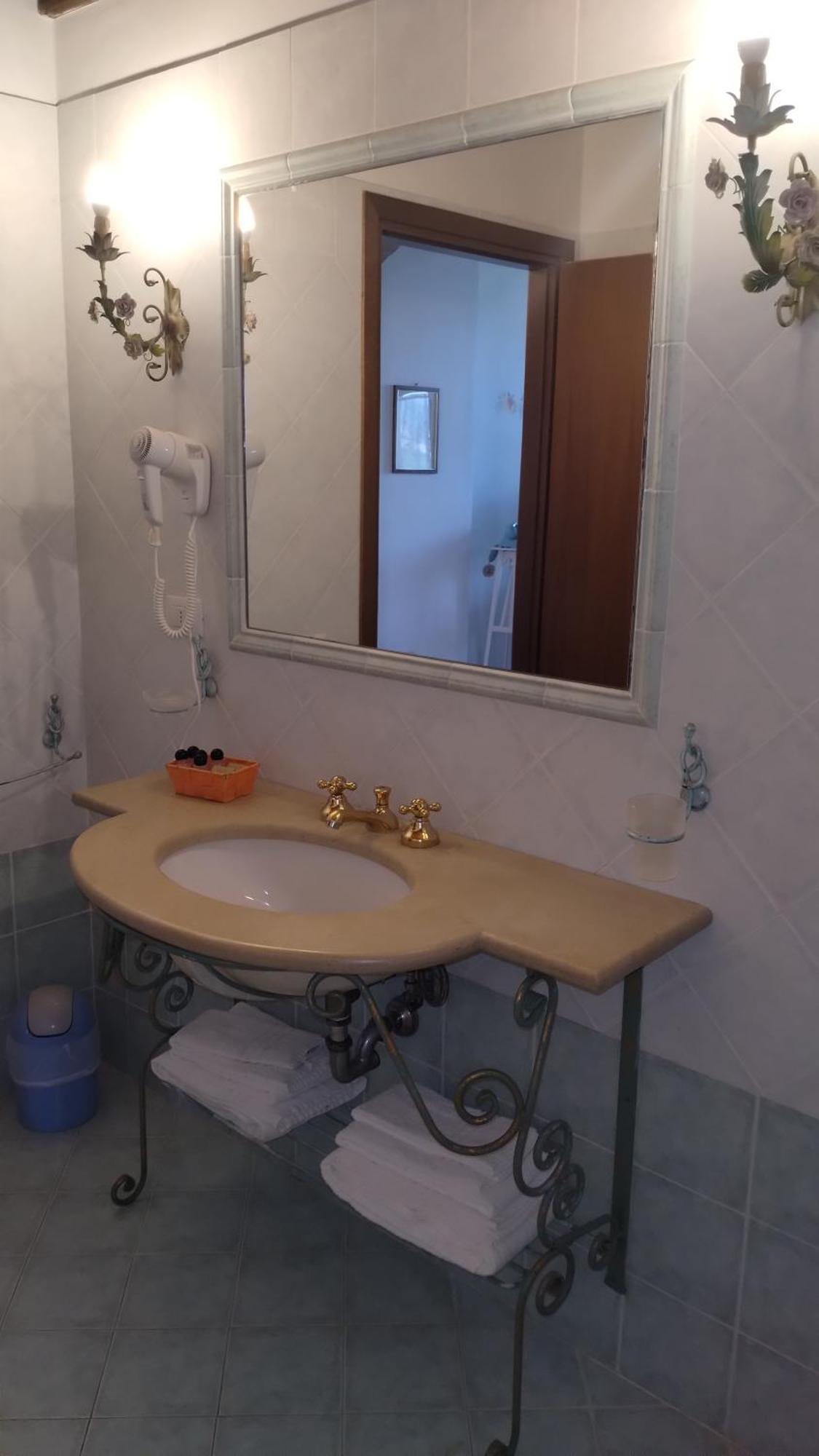 Podere Tre Cipressi Lejlighedshotel Campiglia Marittima Eksteriør billede