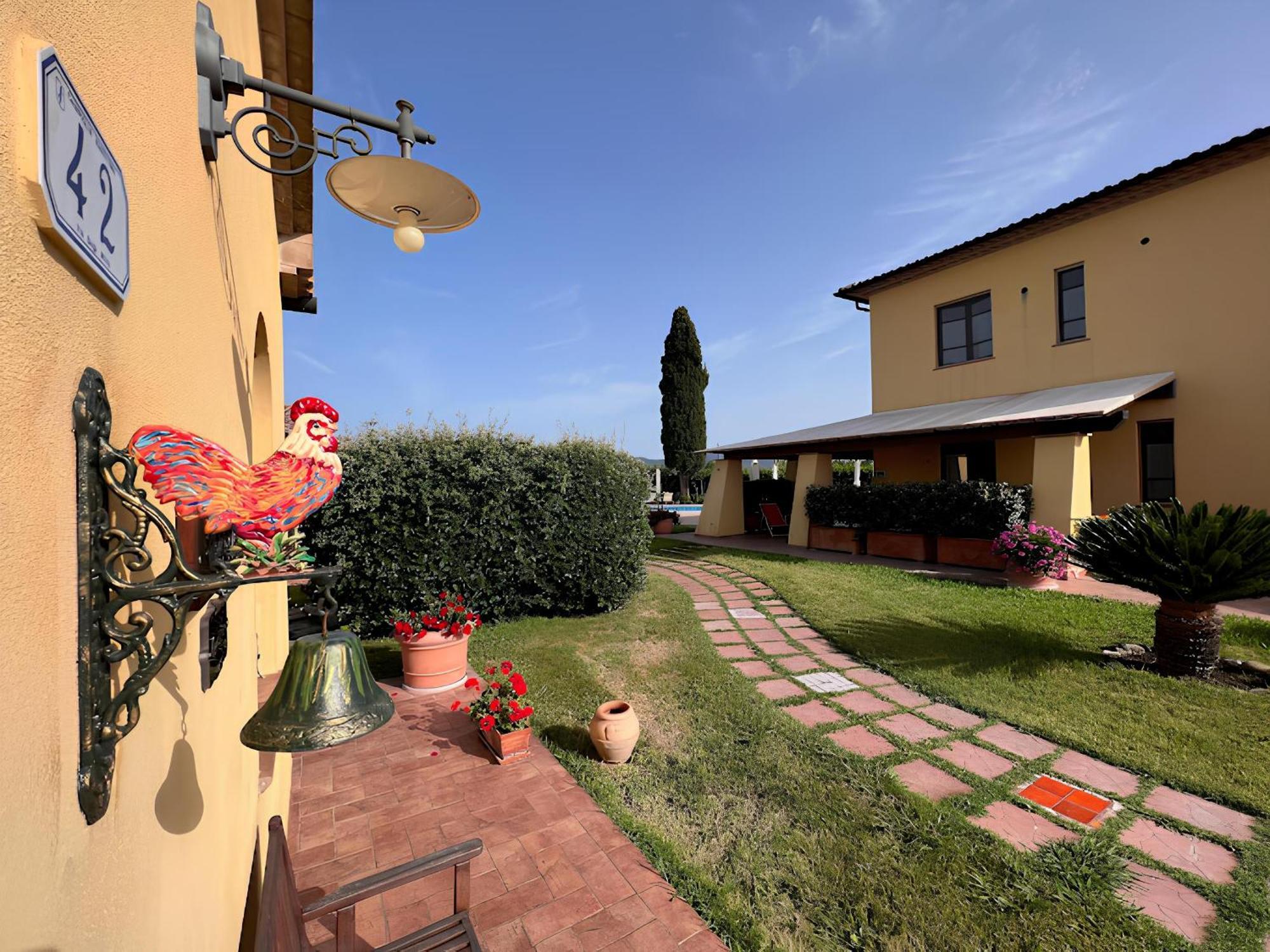 Podere Tre Cipressi Lejlighedshotel Campiglia Marittima Eksteriør billede