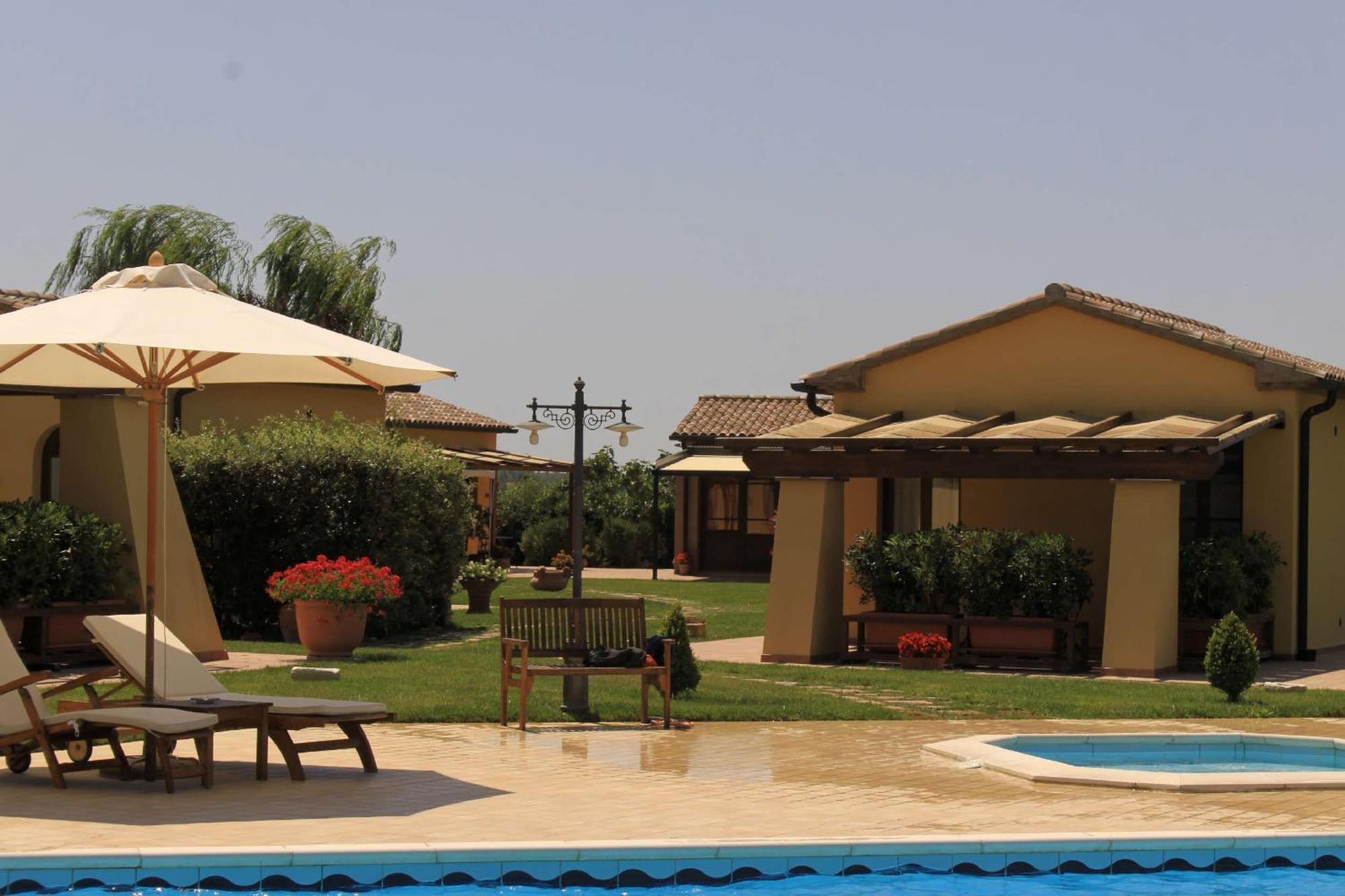 Podere Tre Cipressi Lejlighedshotel Campiglia Marittima Eksteriør billede